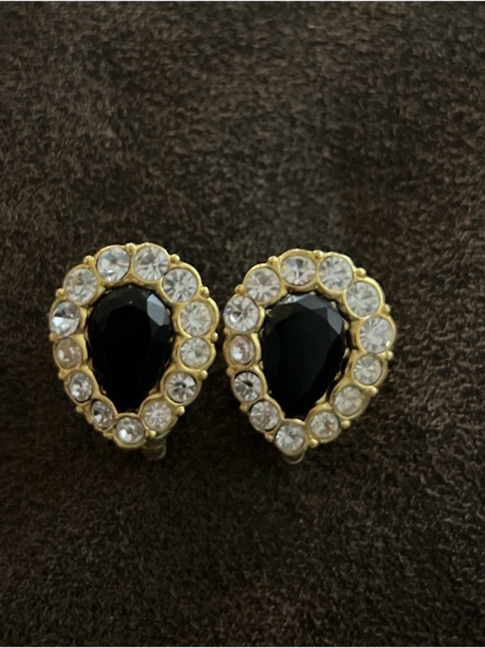 Vintage Trifari Clip On Earrings Black and Clear Stones